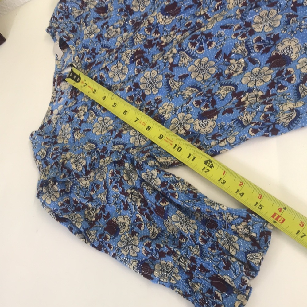 Loft brand Ladies Petite Floral Blouse - Picture 7 of 8